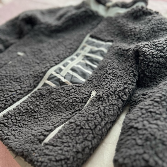 GUC Cubcoat 6-7 boys jacket zippered pocket portable panda pouch coat - Picture 6 of 16